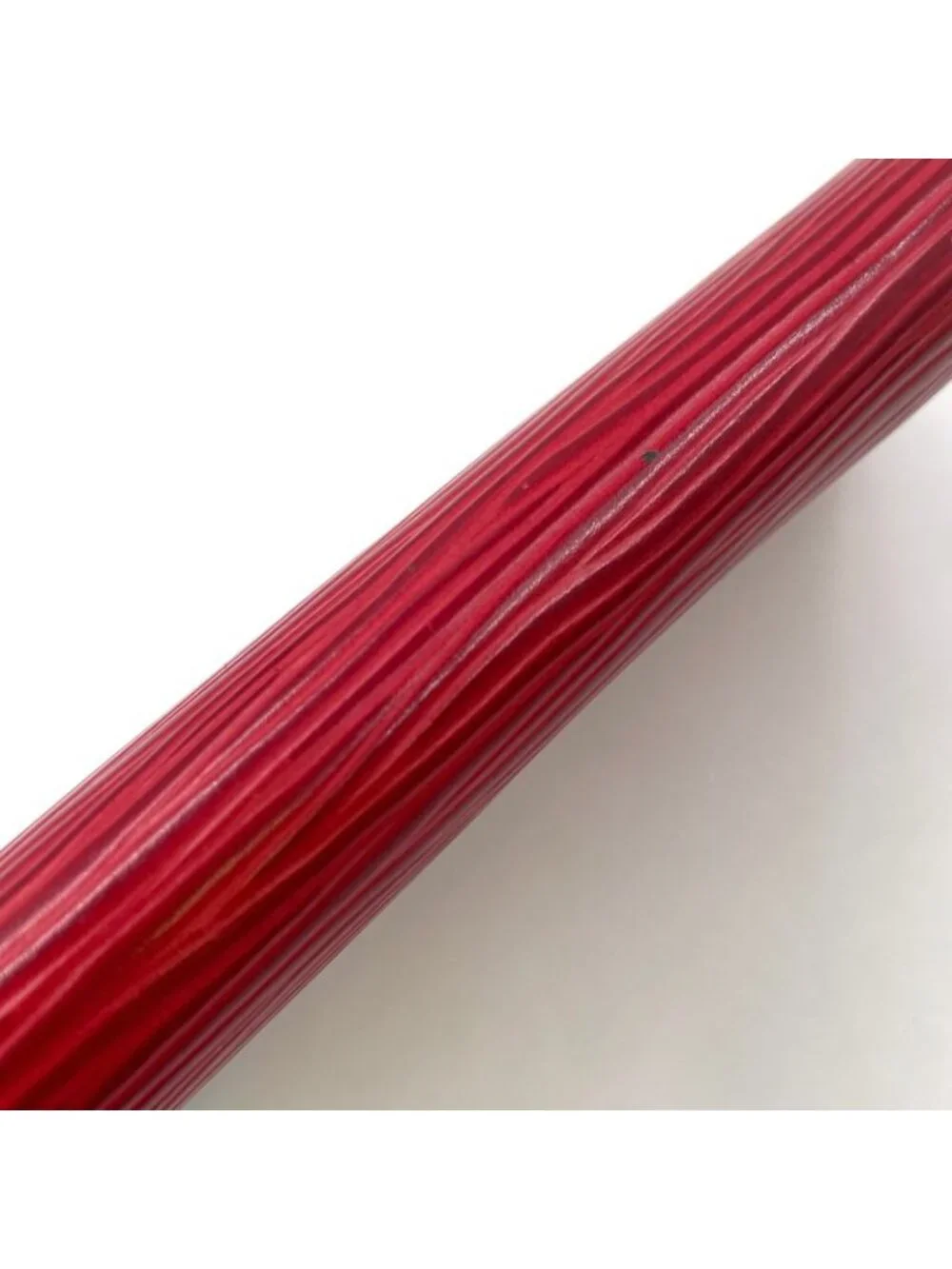 Louis Vuitton Pochette Epi Castilian Red Leather Handbag Gold - Picture 14 of 15